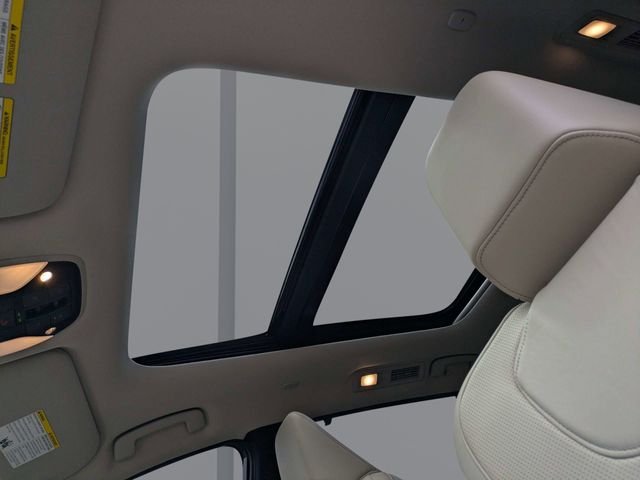 Used 2025 Gray INFINITI LUXE image 22