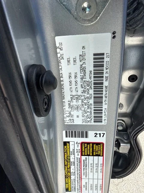 Used 2022 Silver Toyota SR5 image 33