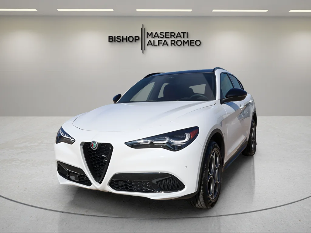 New 2025 White Alfa Romeo Base image 3