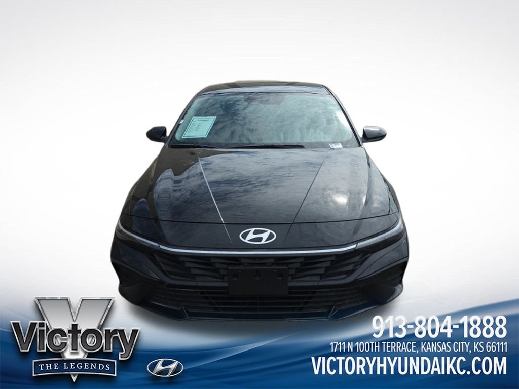 Used 2024 Hyundai Elantra SE with VIN KMHLL4DG9RU788930 for sale in Kansas City
