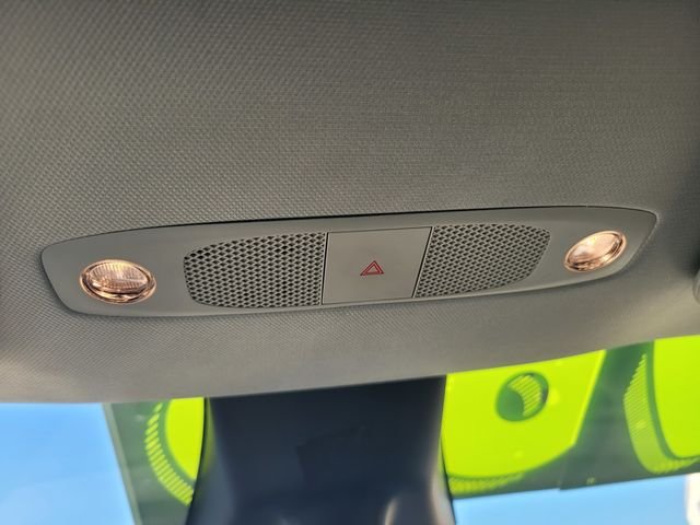 Used 2024  Tesla Long Range image 23
