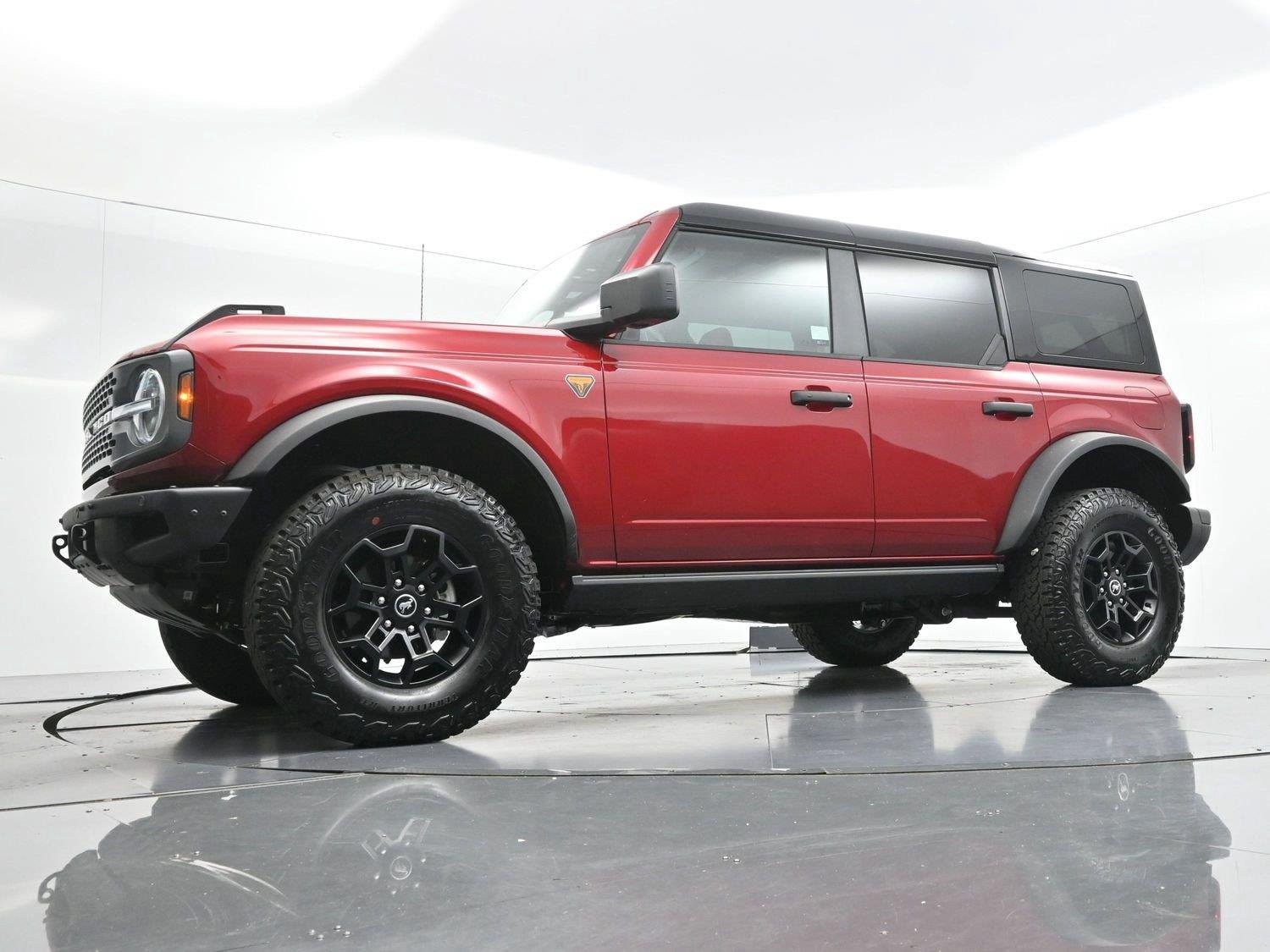 Used 2026 Ruby Red Metallic Tinted Clearcoat Ford Badlands image 46
