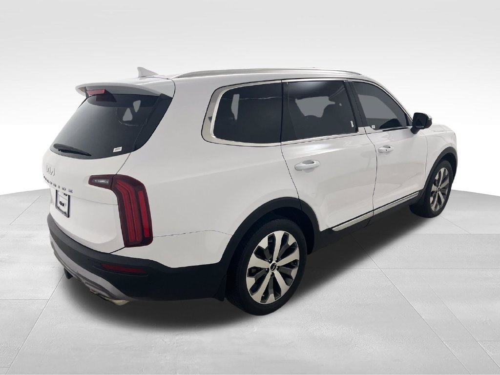Used 2022 White Kia EX image 5