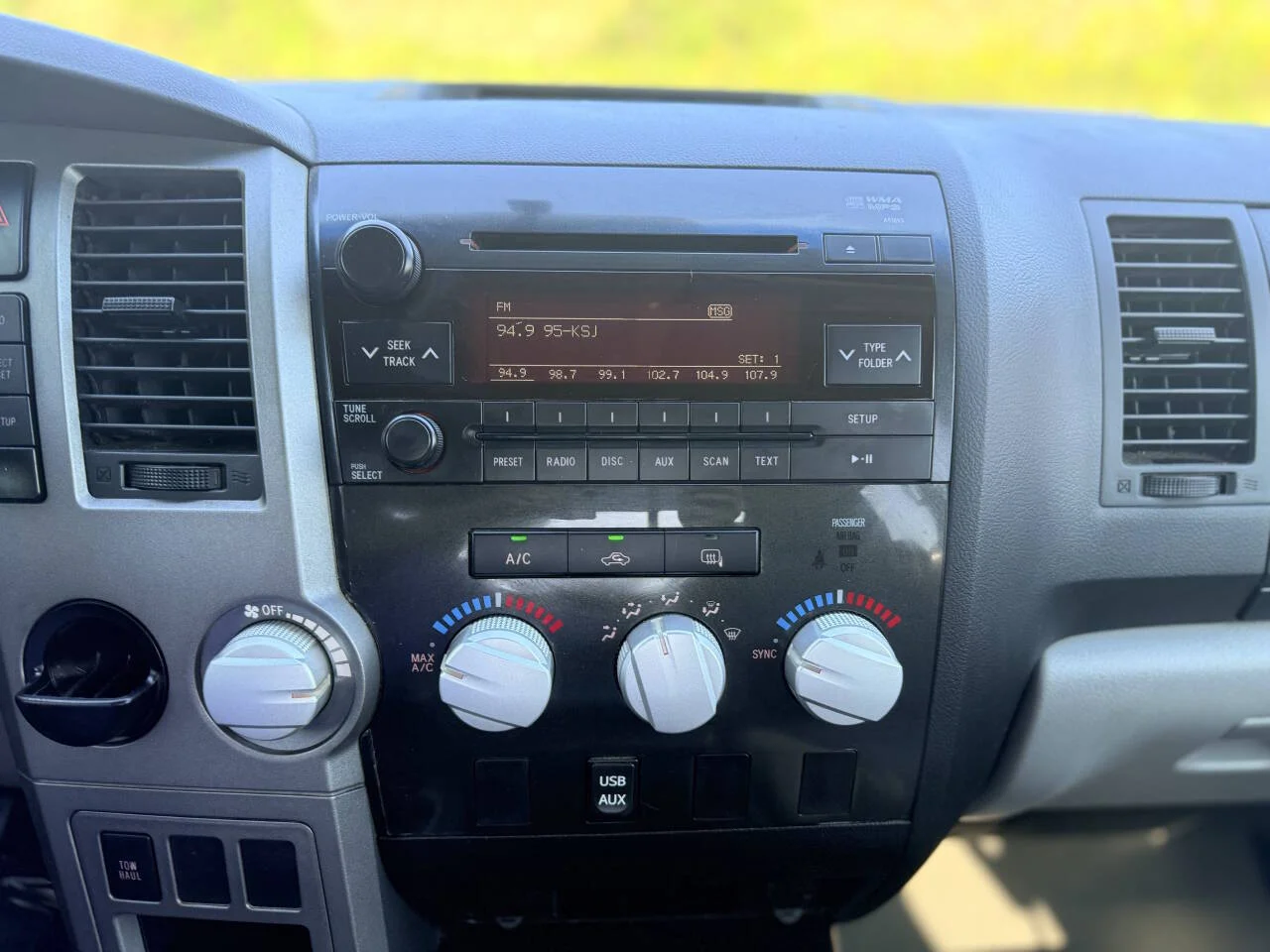Used 2011 Gray Toyota Grade 4x2 4dr Double Cab Pickup SB (5.7L V8) image 21