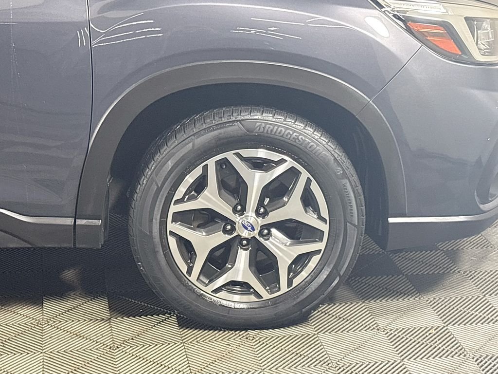 Used 2020 Gray Subaru Premium image 23