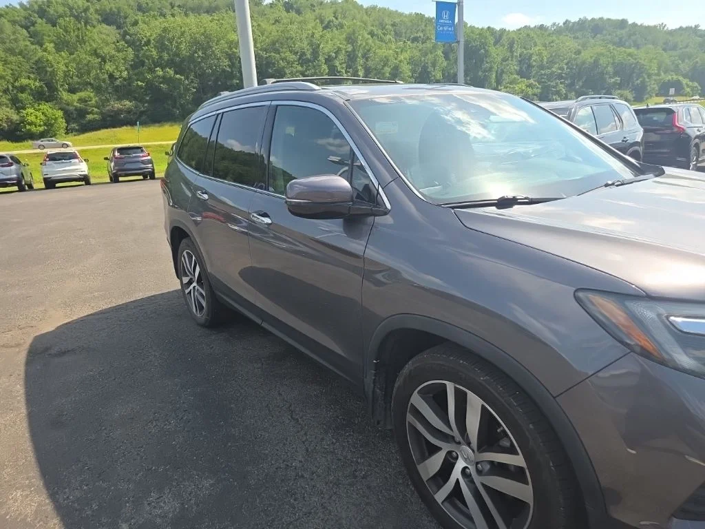 Used 2018  Honda Elite image 16