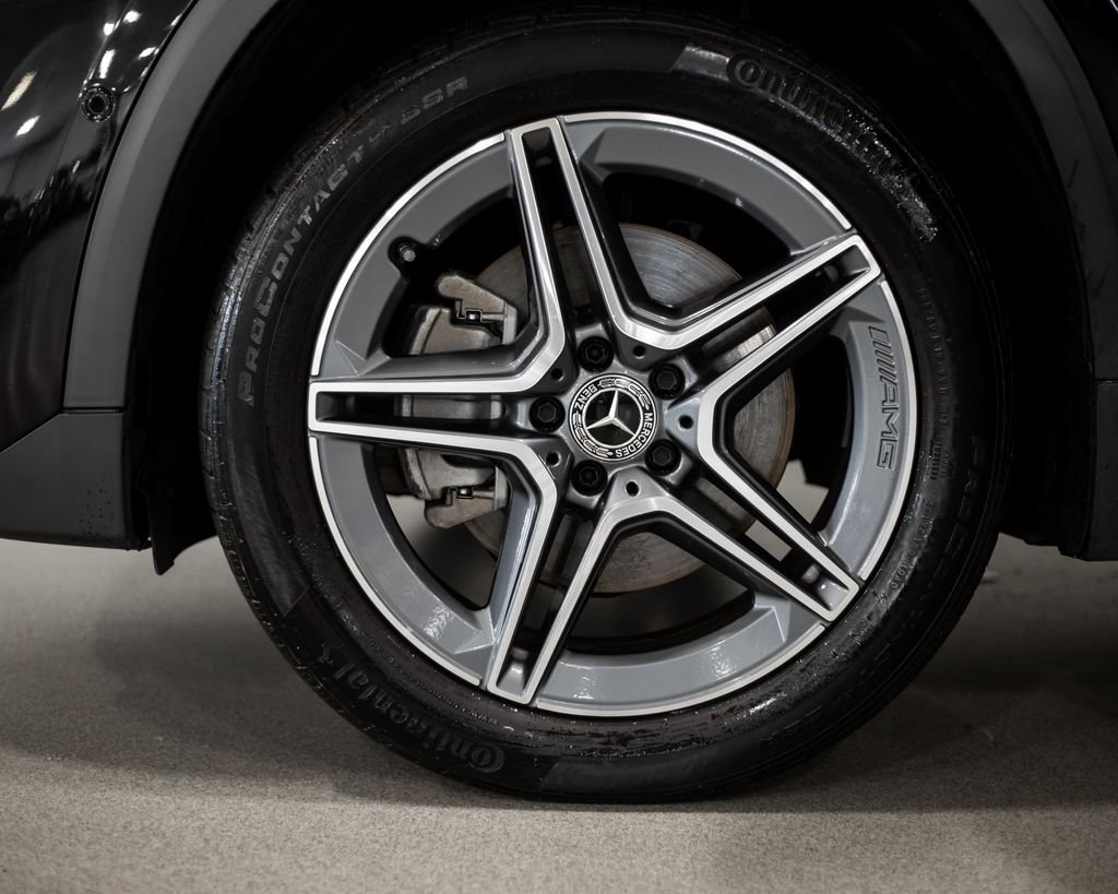 Certified Used 2023 Black Mercedes-Benz GLA 250 image 4