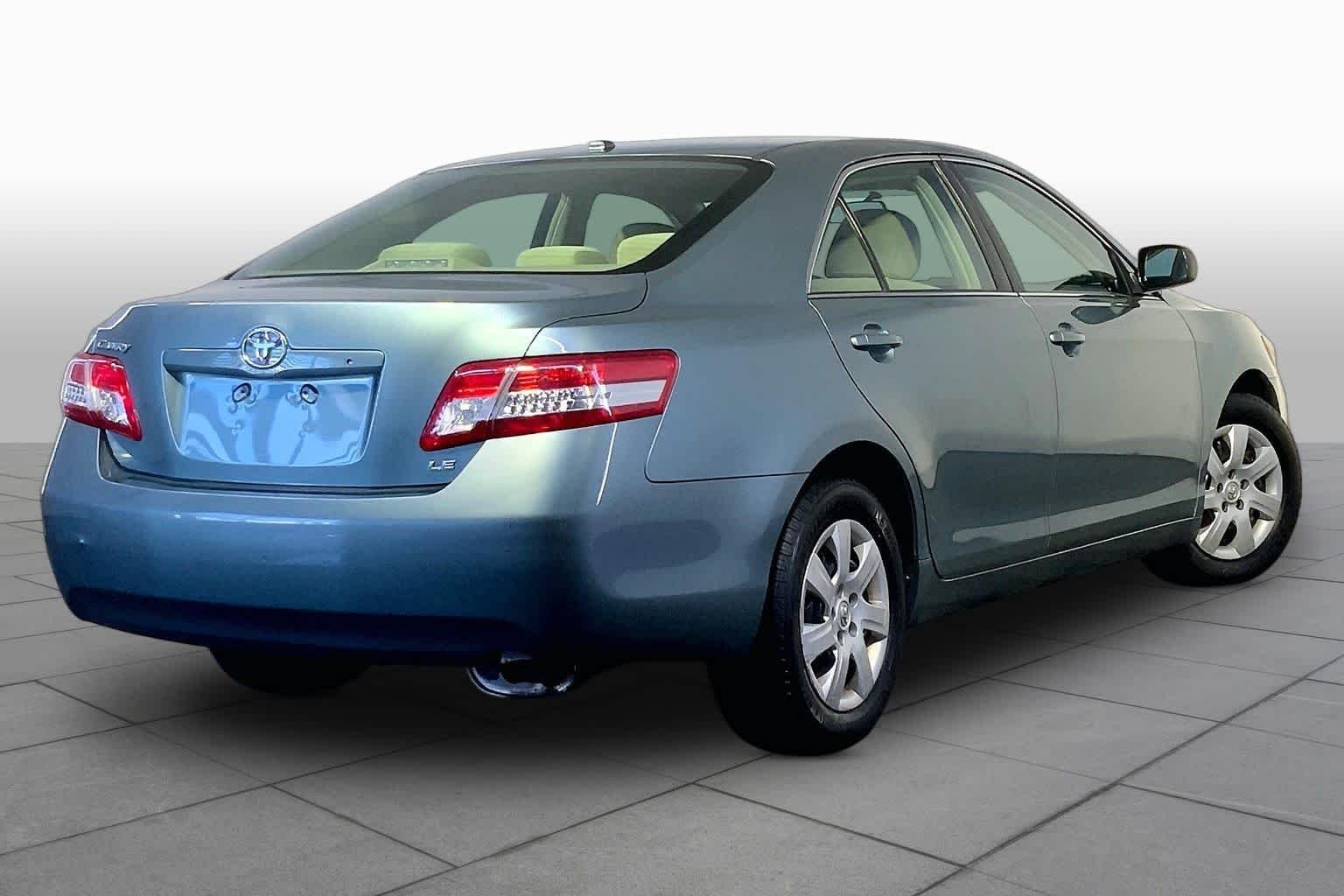 Used 2011 Aloe Green Metallic Toyota LE image 12