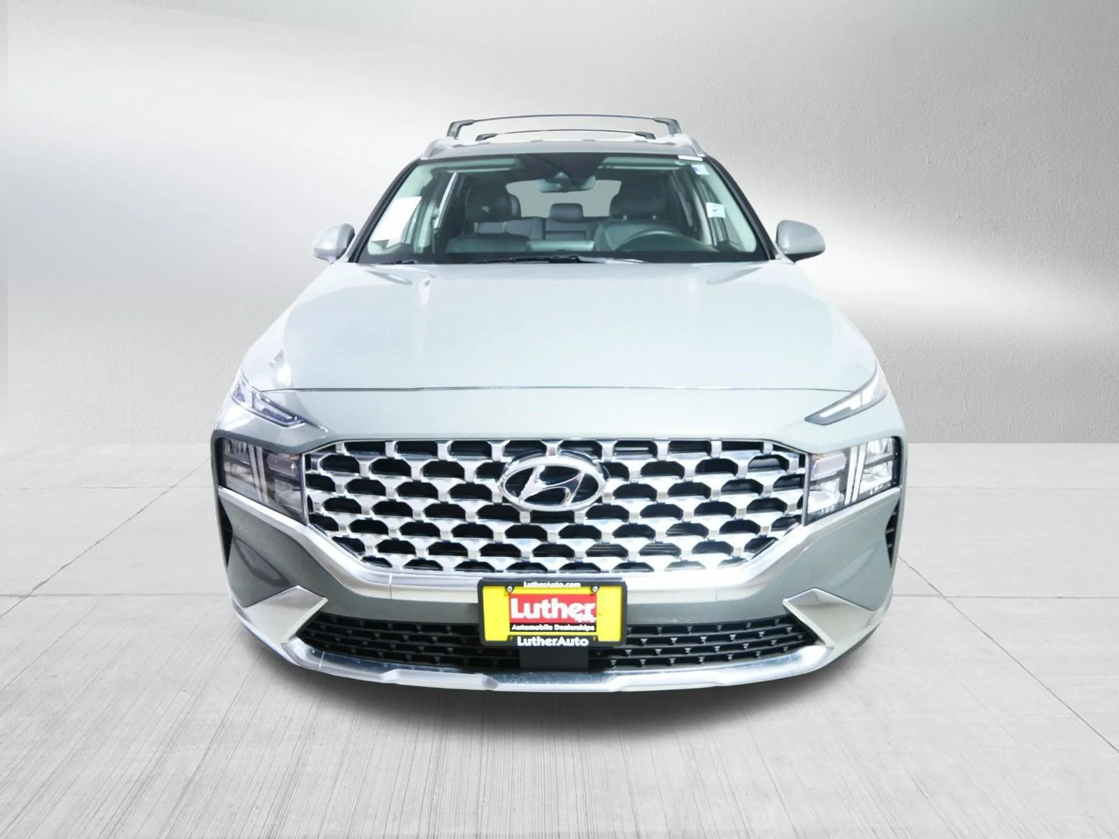 Used 2022 Hampton Gray Hyundai SEL image 2