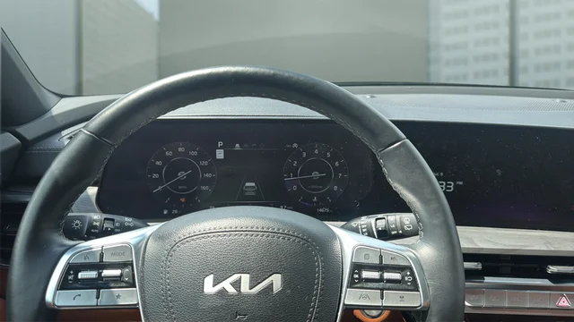 Used 2024 Black Kia SX X-Pro image 22
