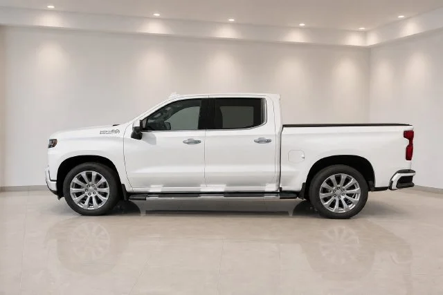 Used 2019 IRIDESCENT PEARL TRICOAT Chevrolet High Country image 7