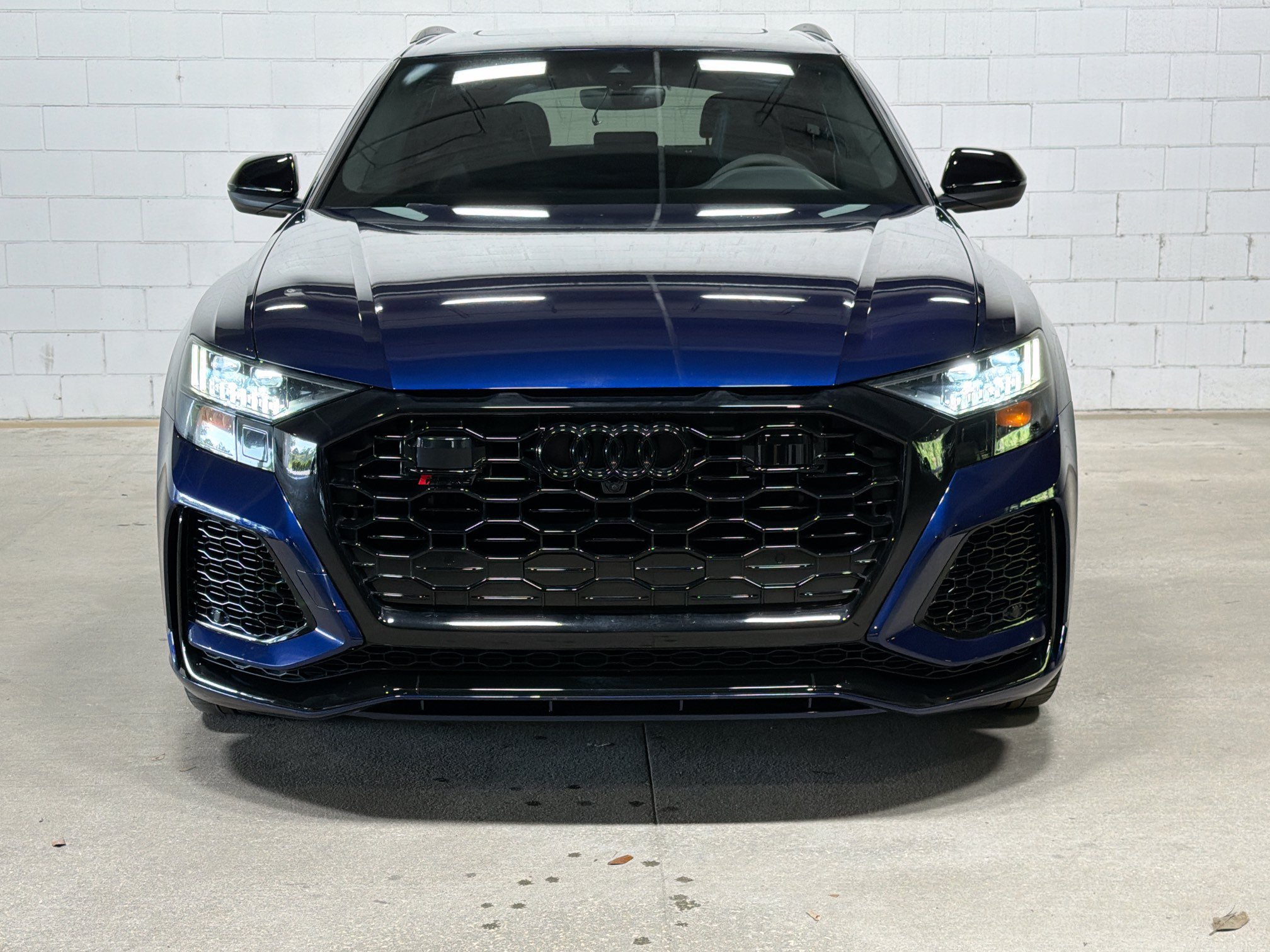 Used 2023 Navarra Blue Metallic Audi 4.0T image 9