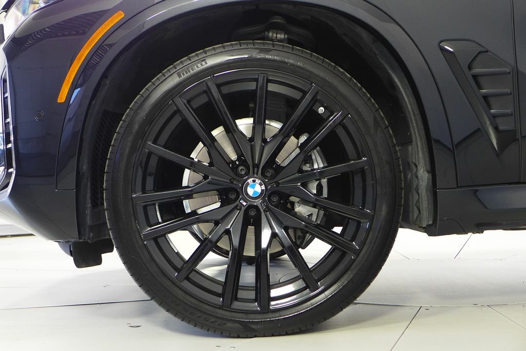 Certified Used 2024 Black Sapphire Metallic BMW sDrive40i image 5