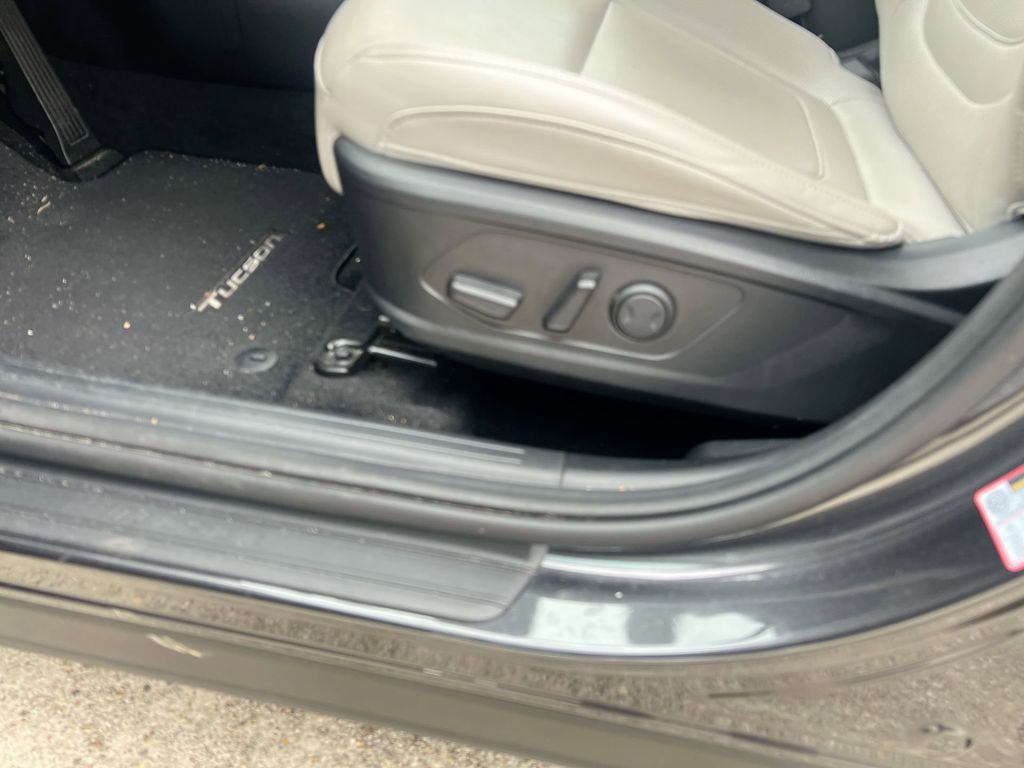 Certified Used 2023 Gray Hyundai SEL image 13