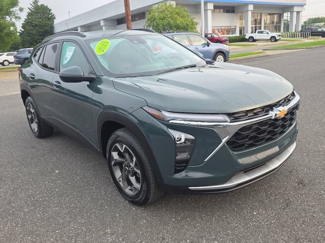 Used 2025 Cypress Gray Chevrolet LT image 9
