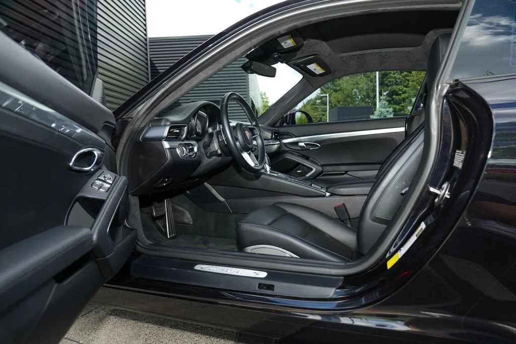 Certified Used 2018  Porsche Carrera S image 18