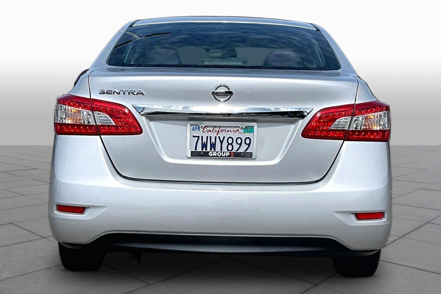 Used 2015 Brilliant Silver Nissan S image 4