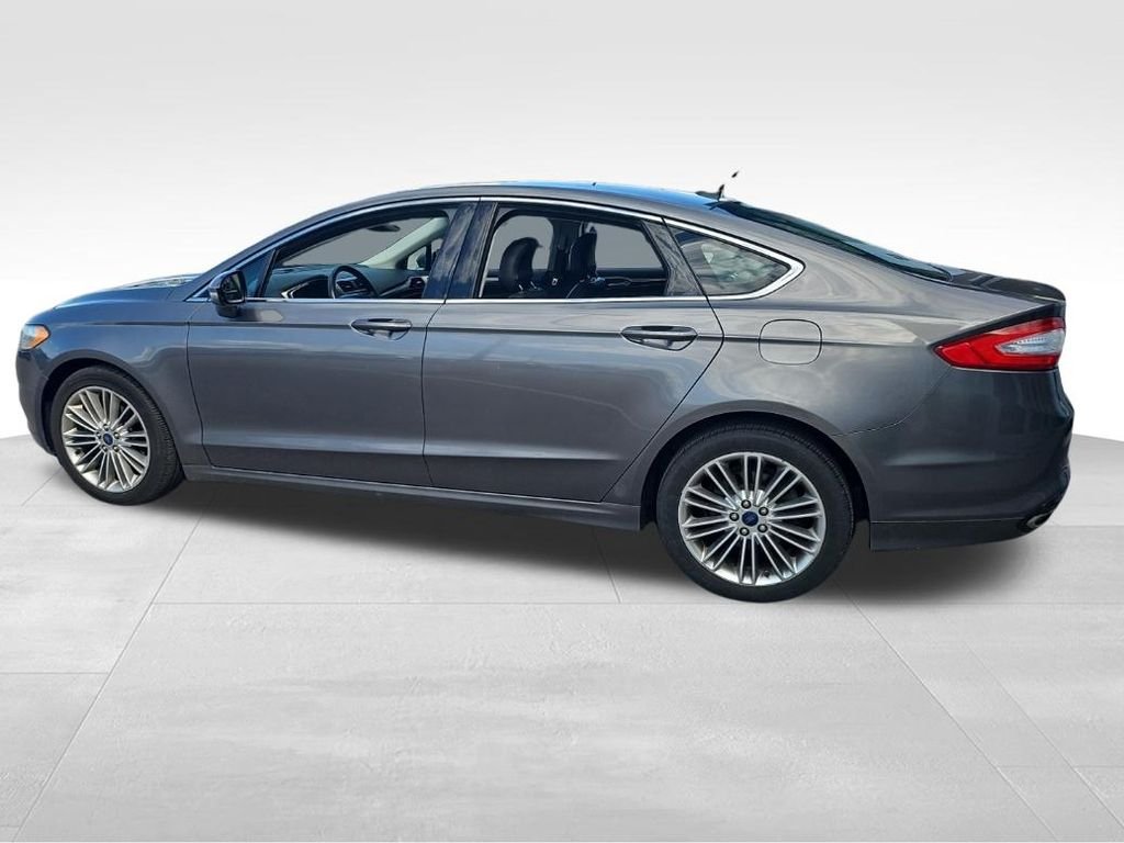 Used 2014  Ford SE image 9