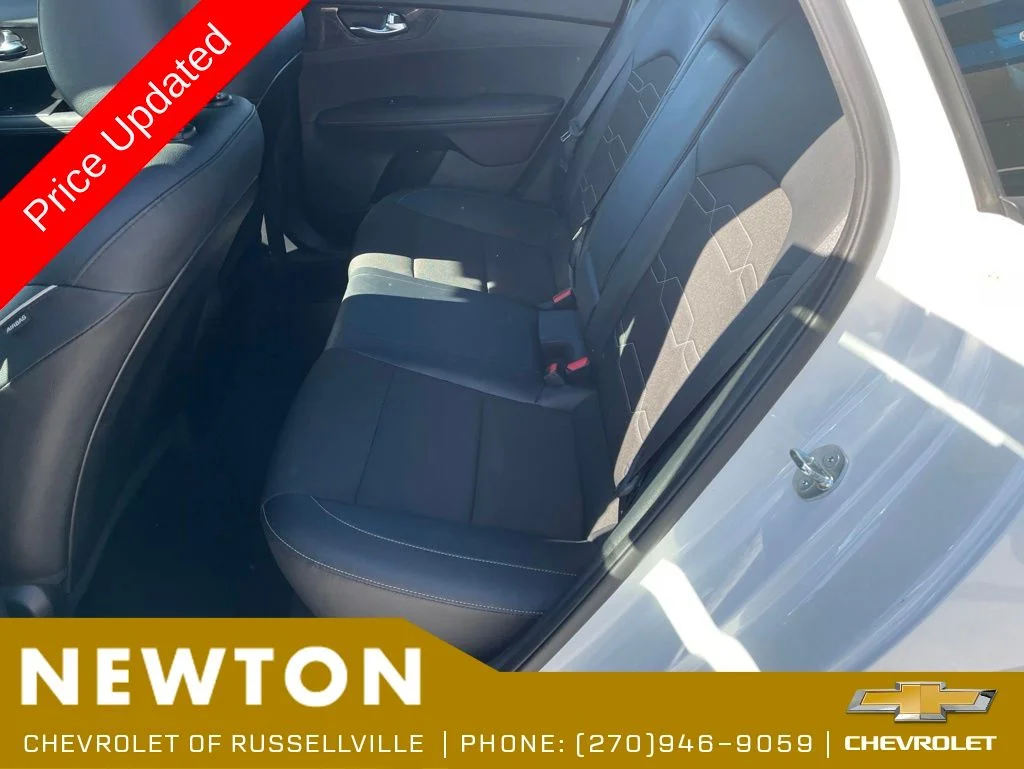 Used 2023 White Kia GT-Line image 33