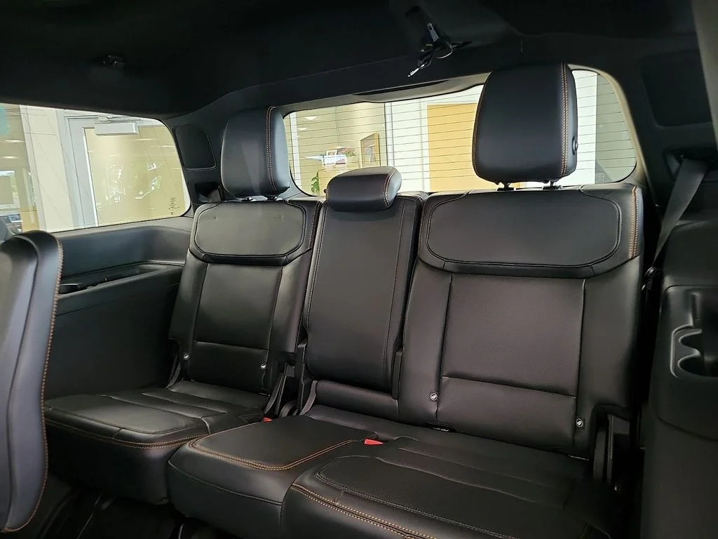 New 2027 Bronze Fire Metallic Tinted Clearcoat Ford Tremor® image 8