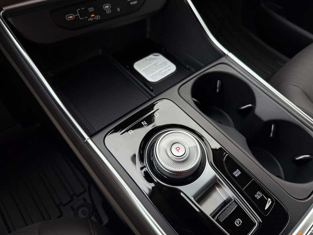 New 2026 Ceramic Silver Kia EX image 30