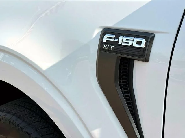 Used 2021 Oxford White Ford XLT image 8