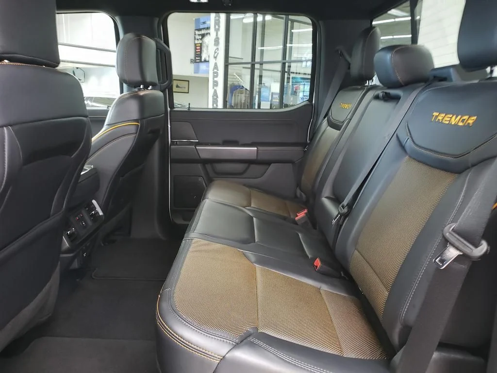 Used 2025 White Ford Tremor image 12