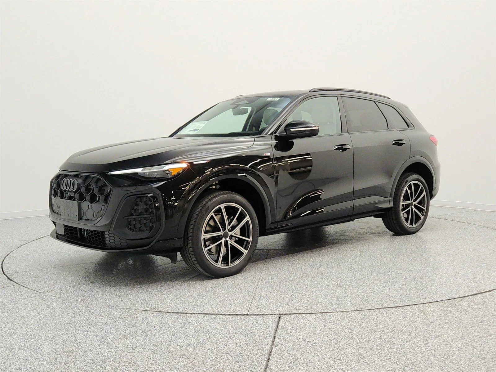 2026 Audi Q5 Premium Plus quattro's photo