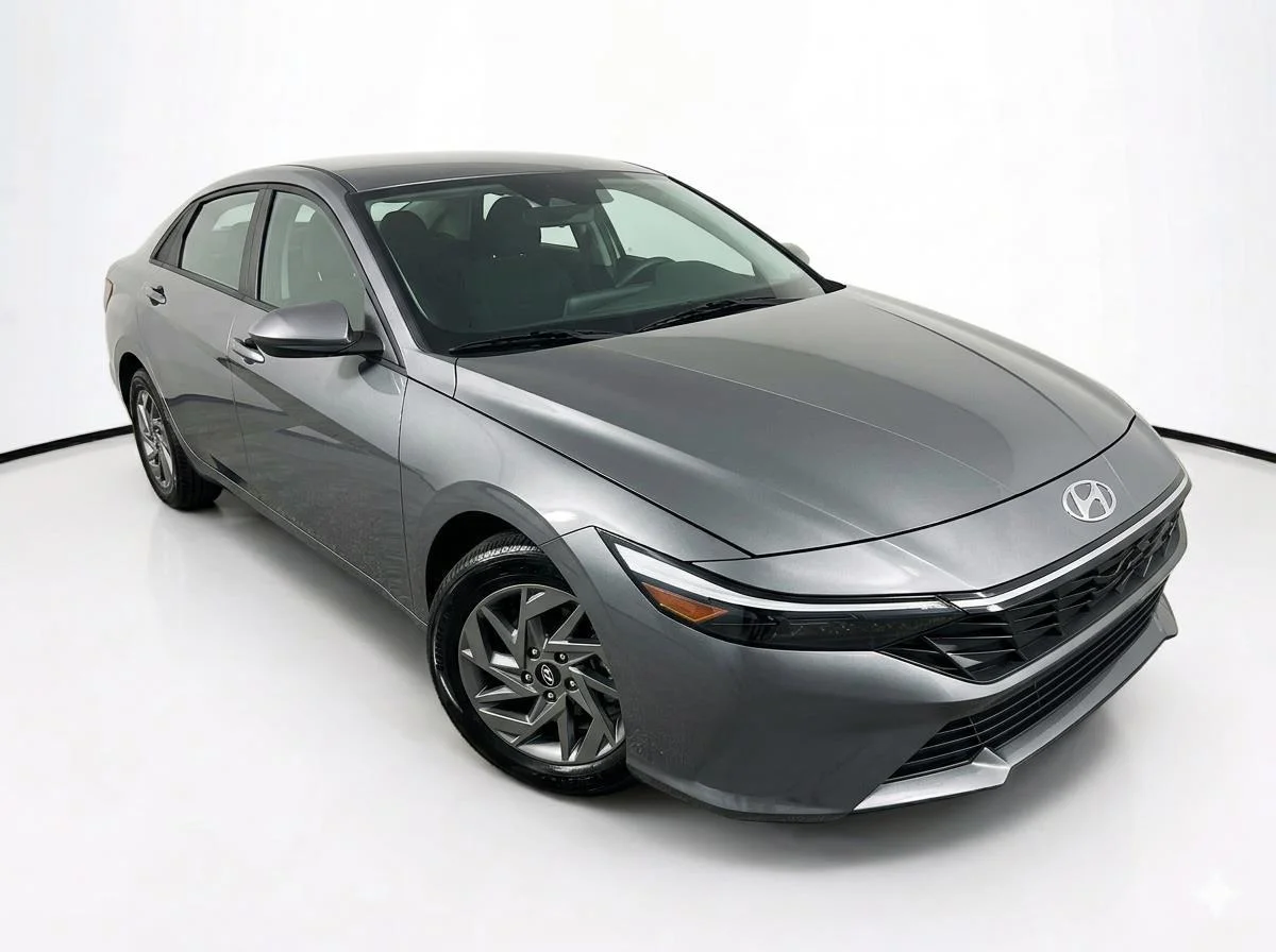 Used 2024 Ecotronic Gray Hyundai SEL image 10