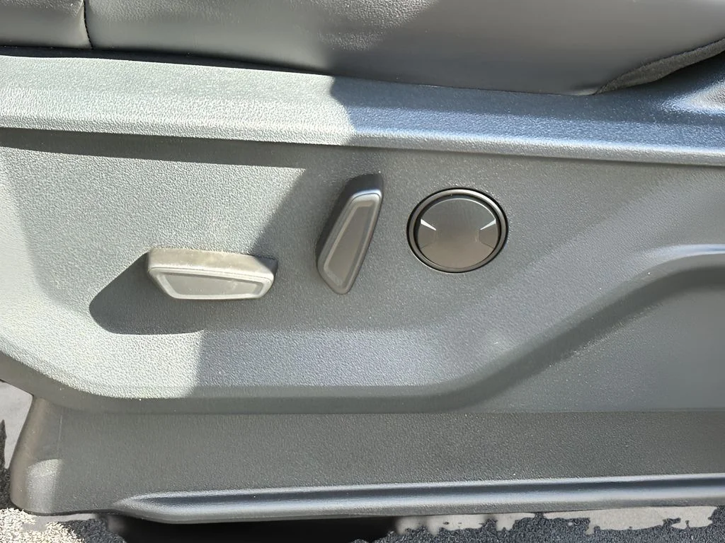 New 2026 Agate Black Metallic Ford Tremor image 40
