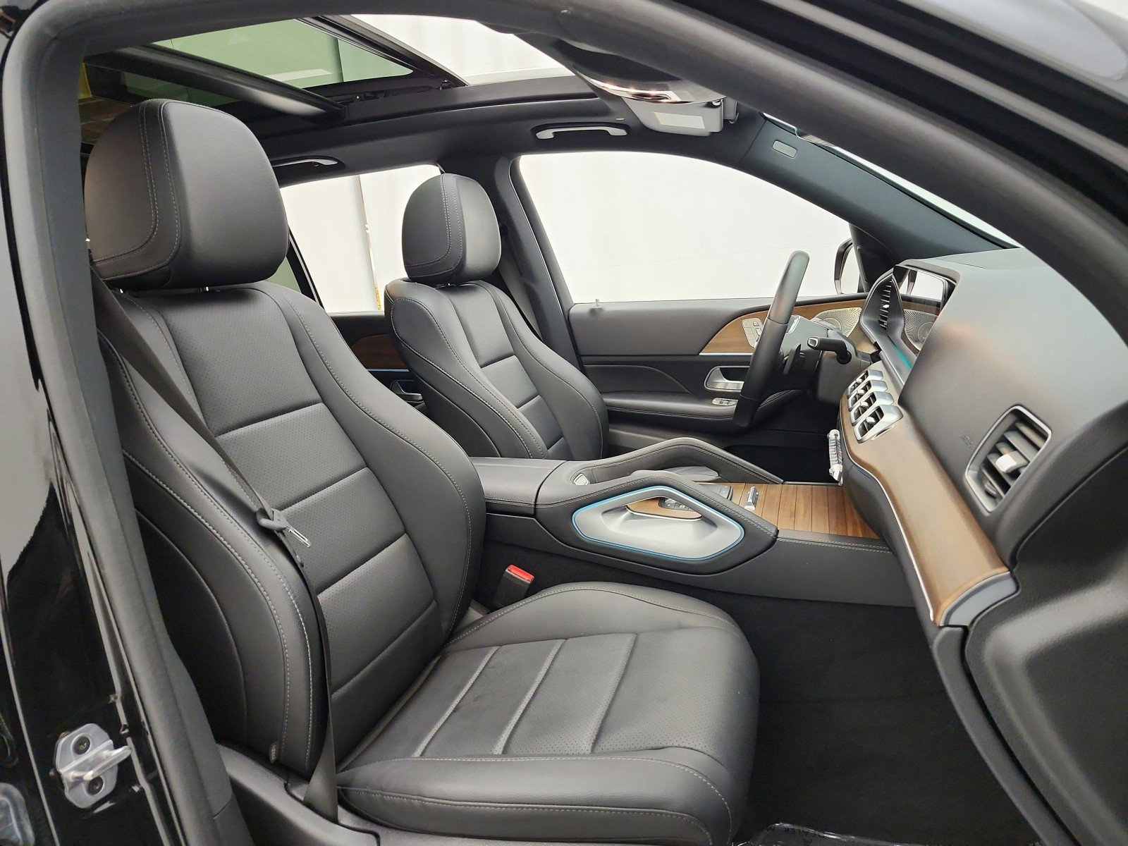 Used 2022 Black Mercedes-Benz GLE 450 4MATIC® SUV image 20