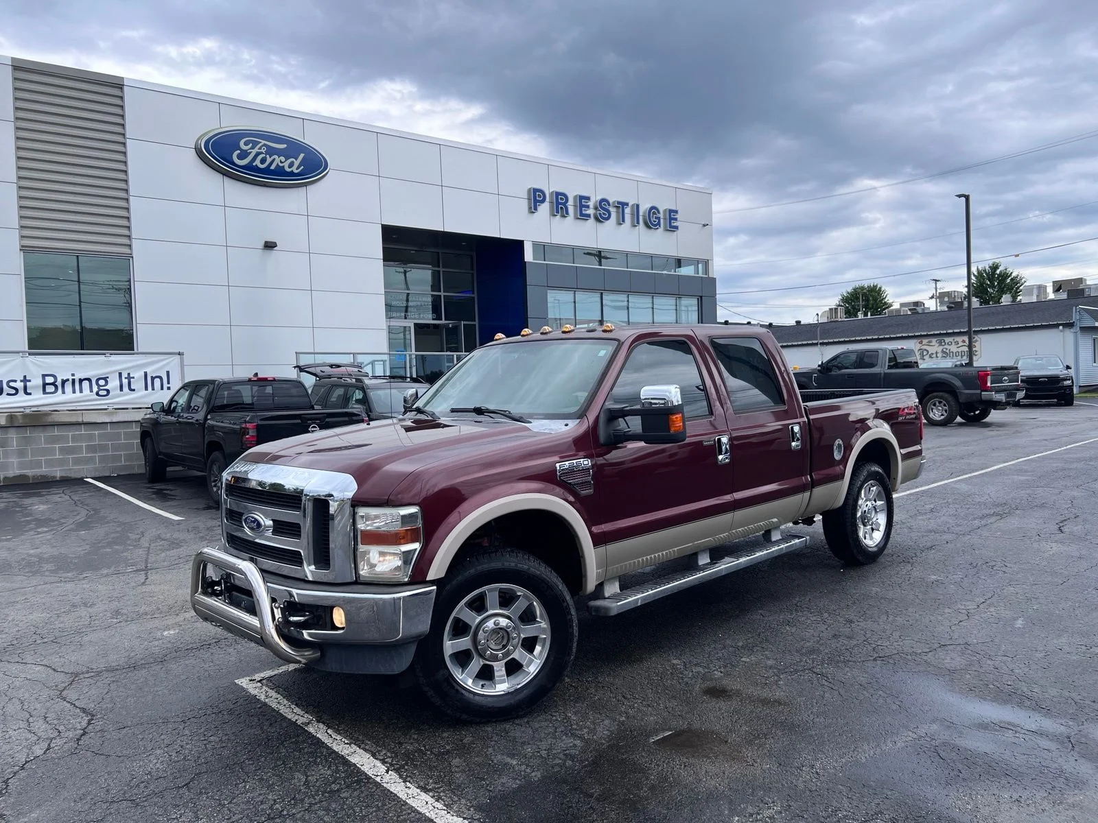 Used 2009 Royal Red Clearcoat Metallic Ford Lariat image 1