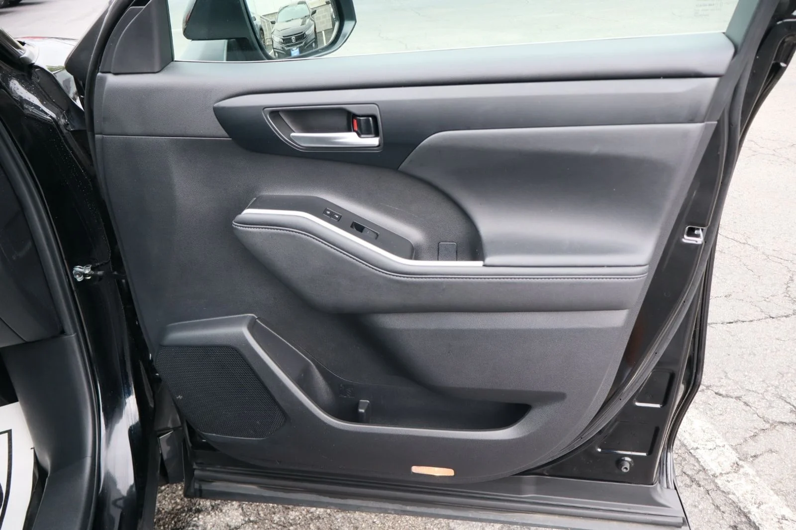 Used 2023 Midnight Black Metallic Toyota XLE image 42