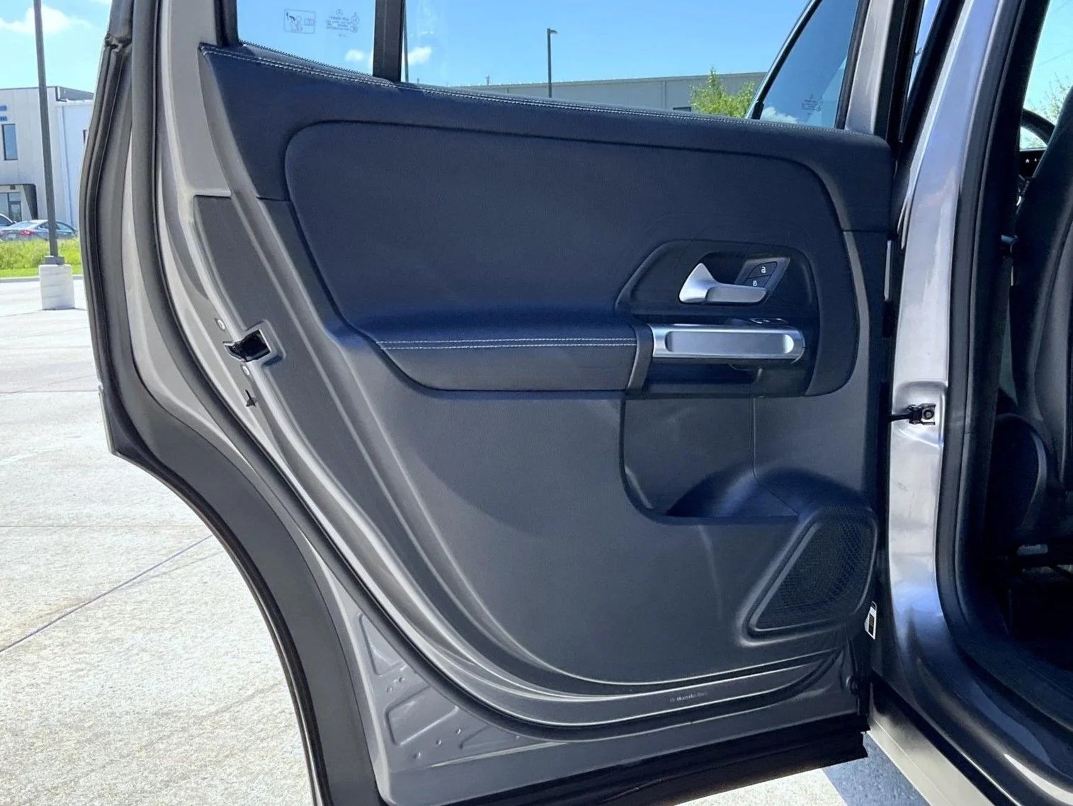 Used 2021 Gray Mercedes-Benz GLB 250 image 21