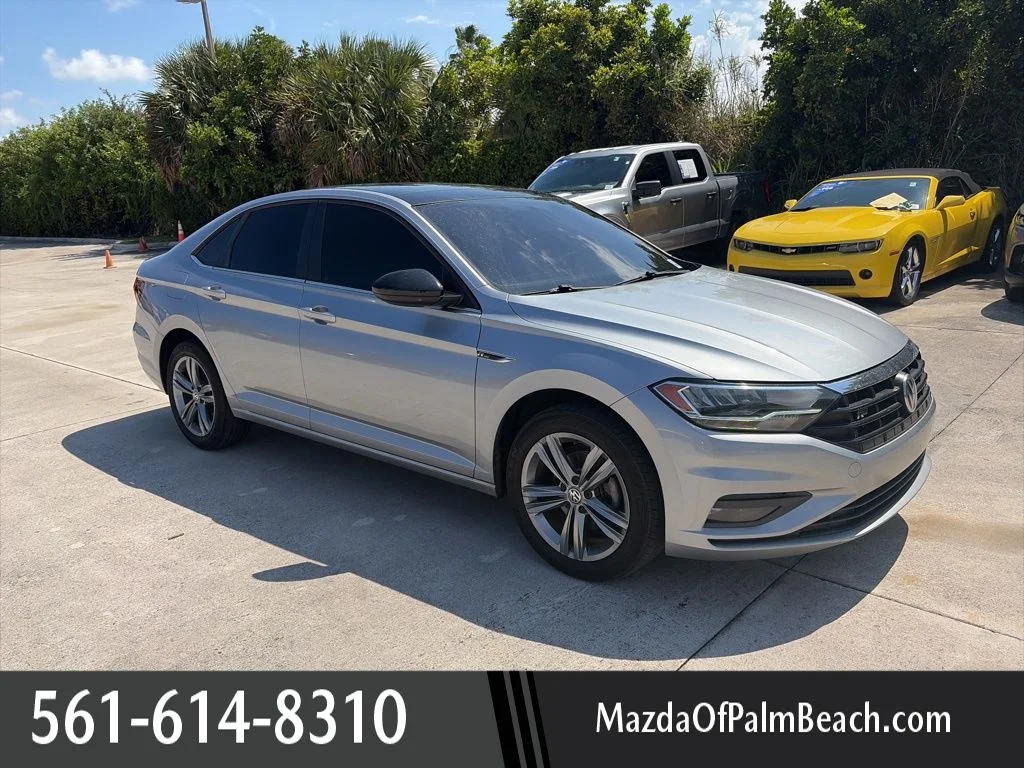 2019 Volkswagen Jetta 1.4T R-Line Auto's photo