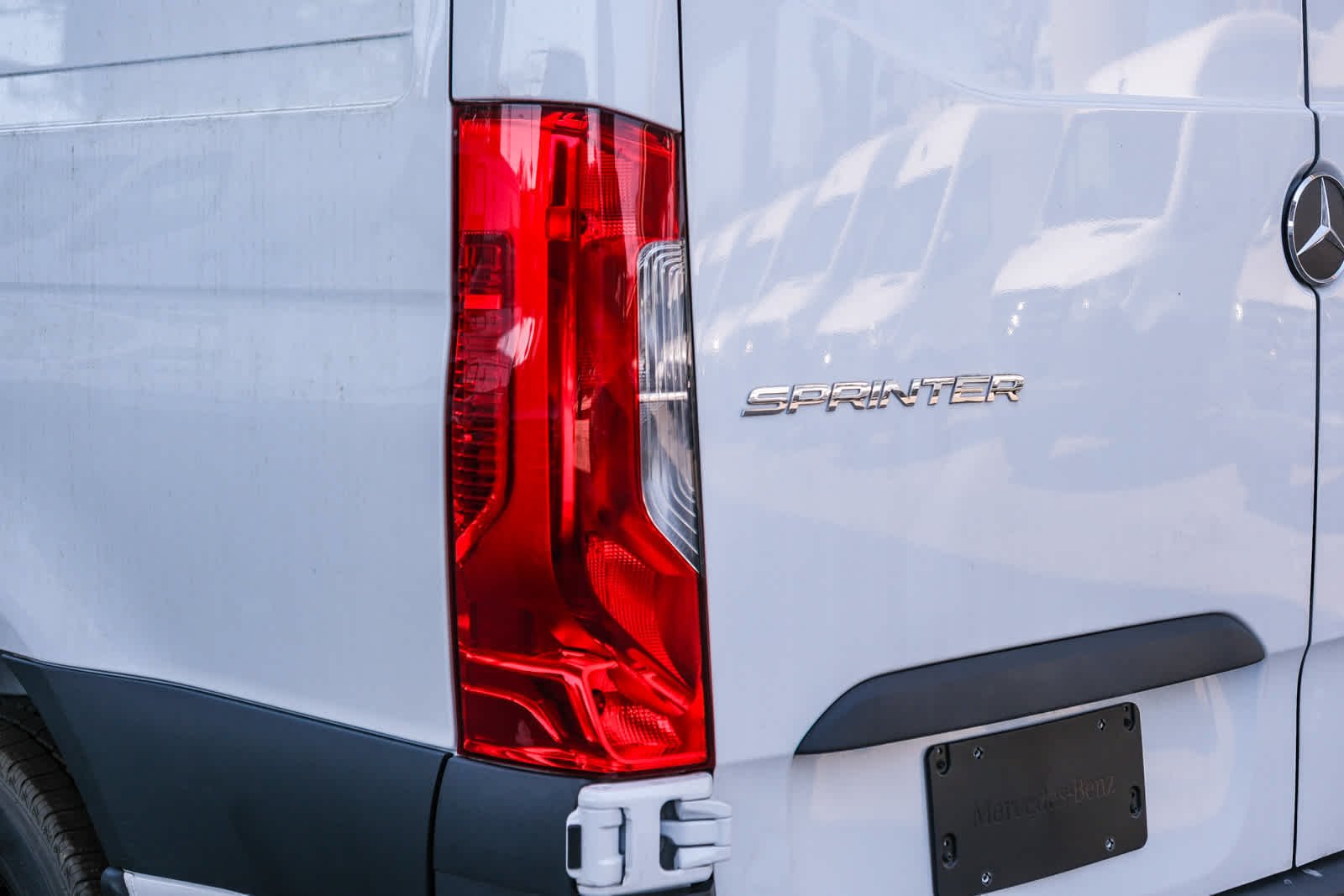 New 2025 Arctic+White Mercedes-Benz Cargo 144 WB  RWD 2.0L 4-Cylinder image 12