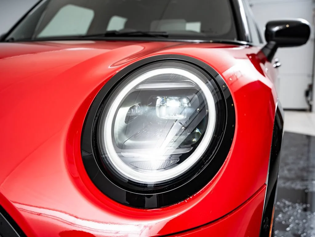 New 2026 Chili Red MINI Iconic image 15
