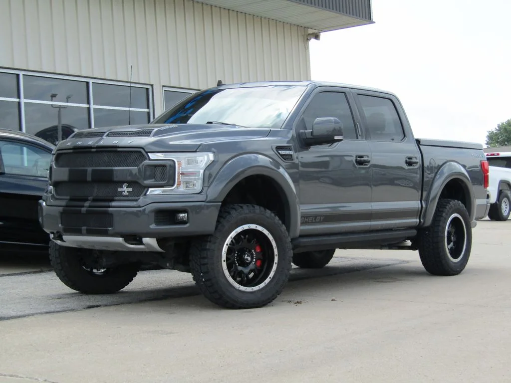 Used 2019  Ford Lariat image 12
