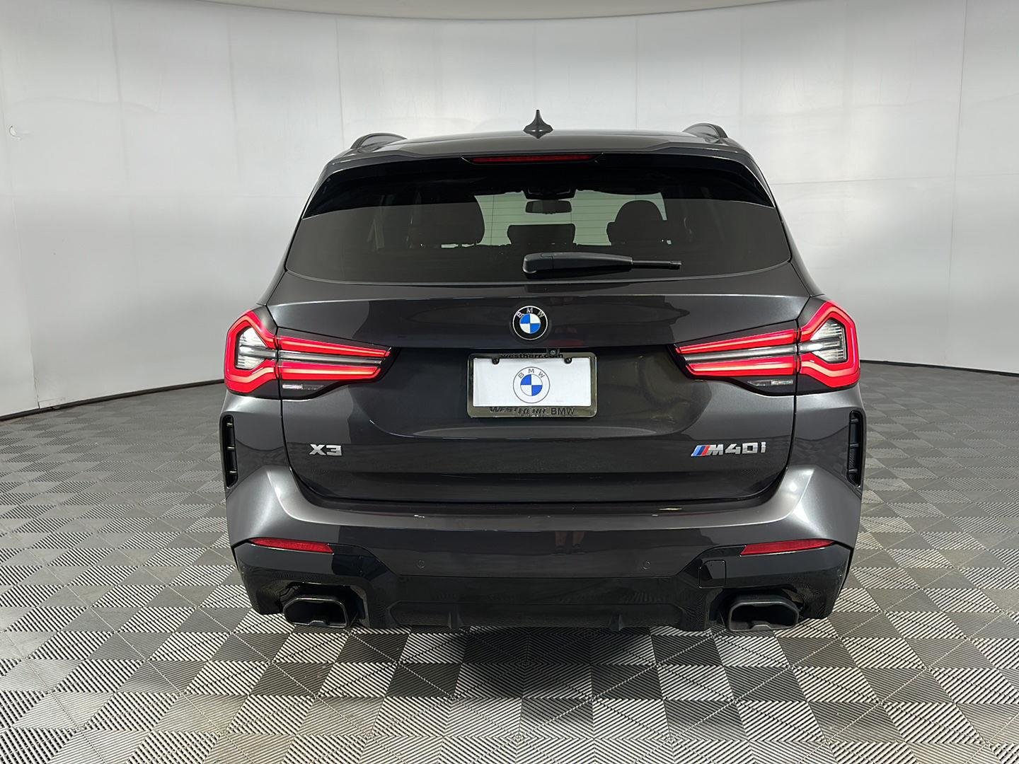 Used 2022 Dark Graphite Metallic BMW M40i image 26