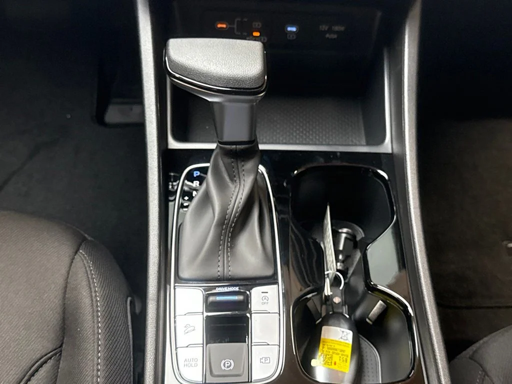 New 2026 Phantom Black Hyundai SEL image 17