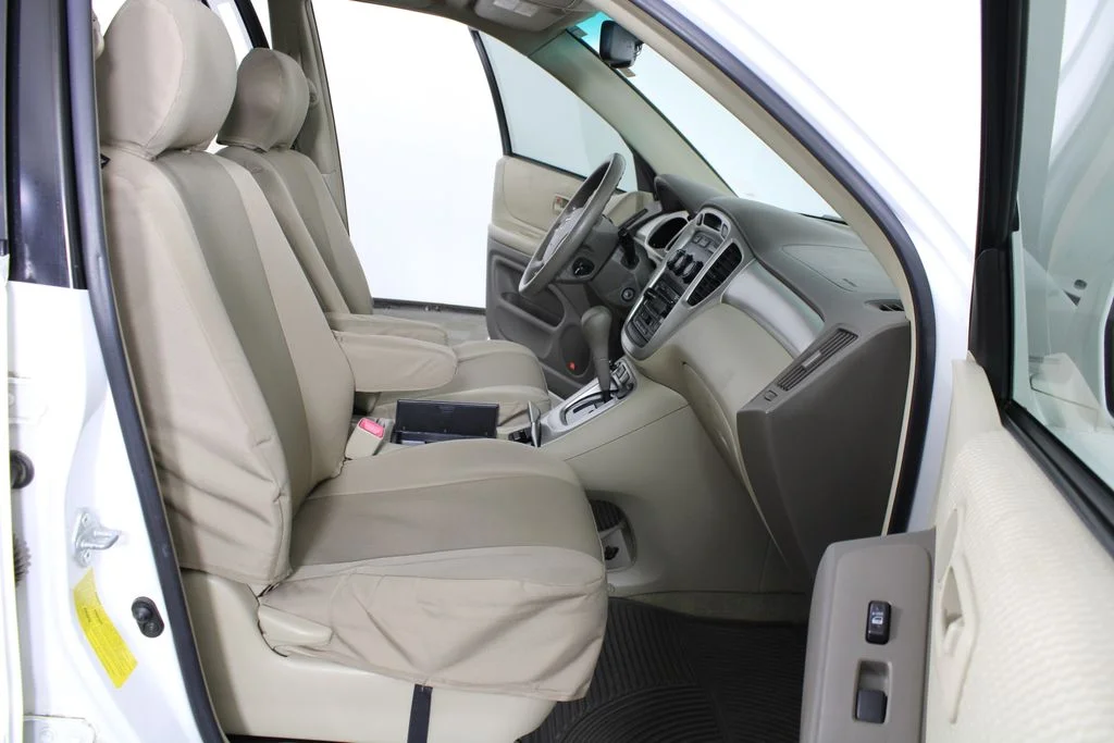 Used 2007 White Toyota V6 image 18