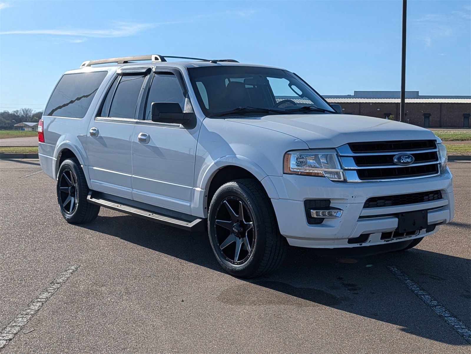 Used 2016 Ford Expedition XLT with VIN 1FMJK1HT1GEF36841 for sale in Madison, MS