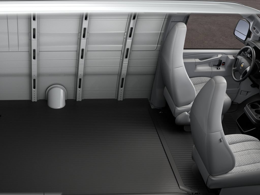 New 2026 Summit White Chevrolet 1WT image 10