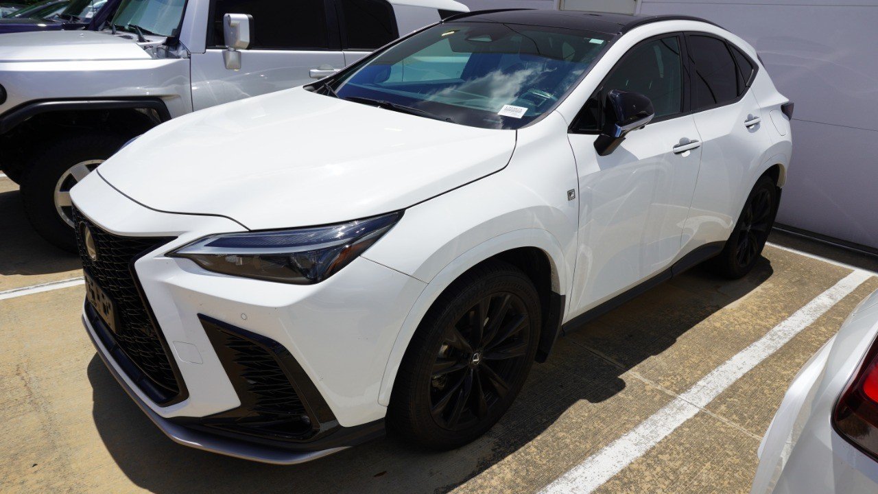 Used 2024 White Lexus NX 350 F SPORT Handling image 4