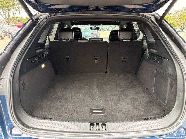 Used 2019 Blue Lincoln Reserve image 16
