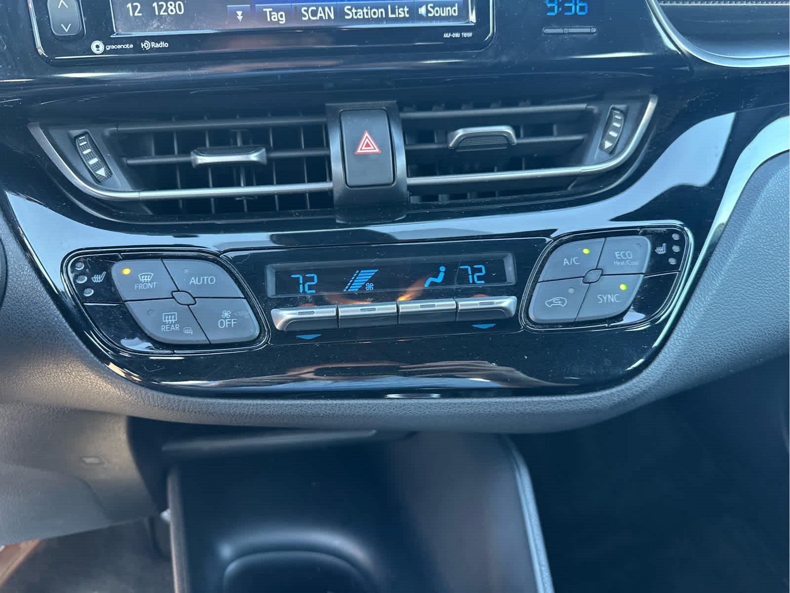 Used 2018 Ruby Flare Pearl Toyota XLE Premium image 12