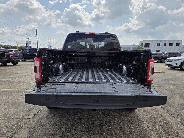 Used 2021 Agate Black Metallic Ford LARIAT image 32