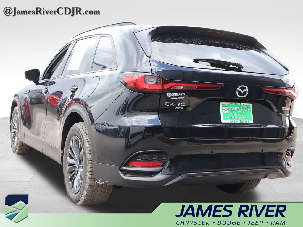 Used 2025 Black Mazda 3.3 Turbo Preferred image 3