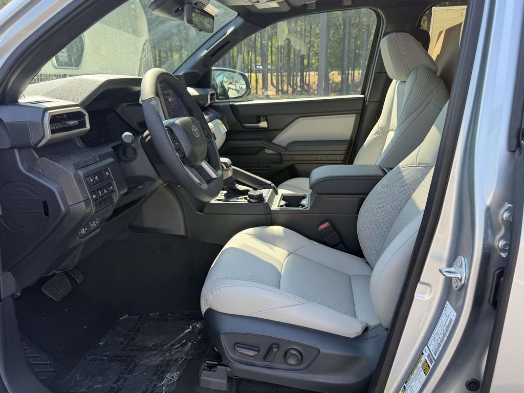 2026 Toyota Tacoma Limited - Photo 15