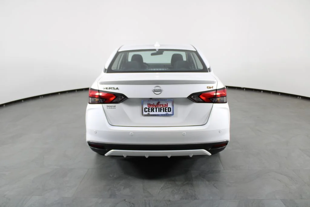 2025 Nissan Versa Sedan SR - Photo 11